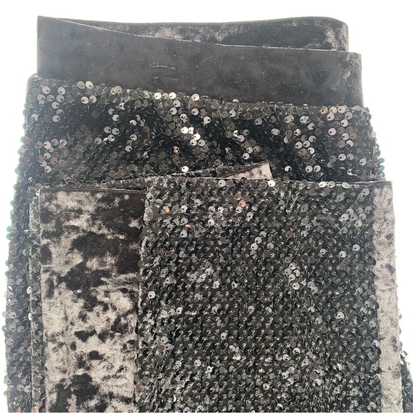 Chico's Black Sequin Velvet Mixed Media Pull On Ankle Pants Size 14 - Picture 12 of 12
